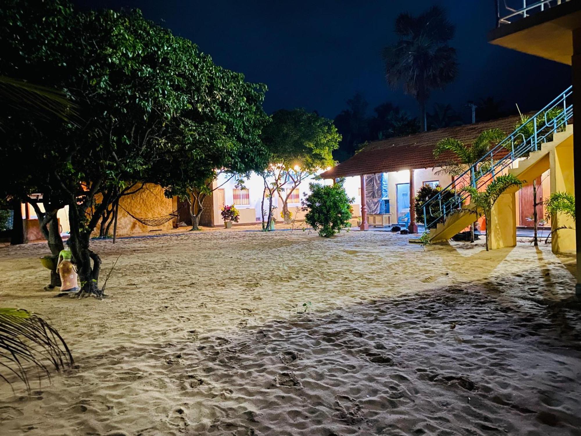 Dolphin Village Alankuda 외부 사진